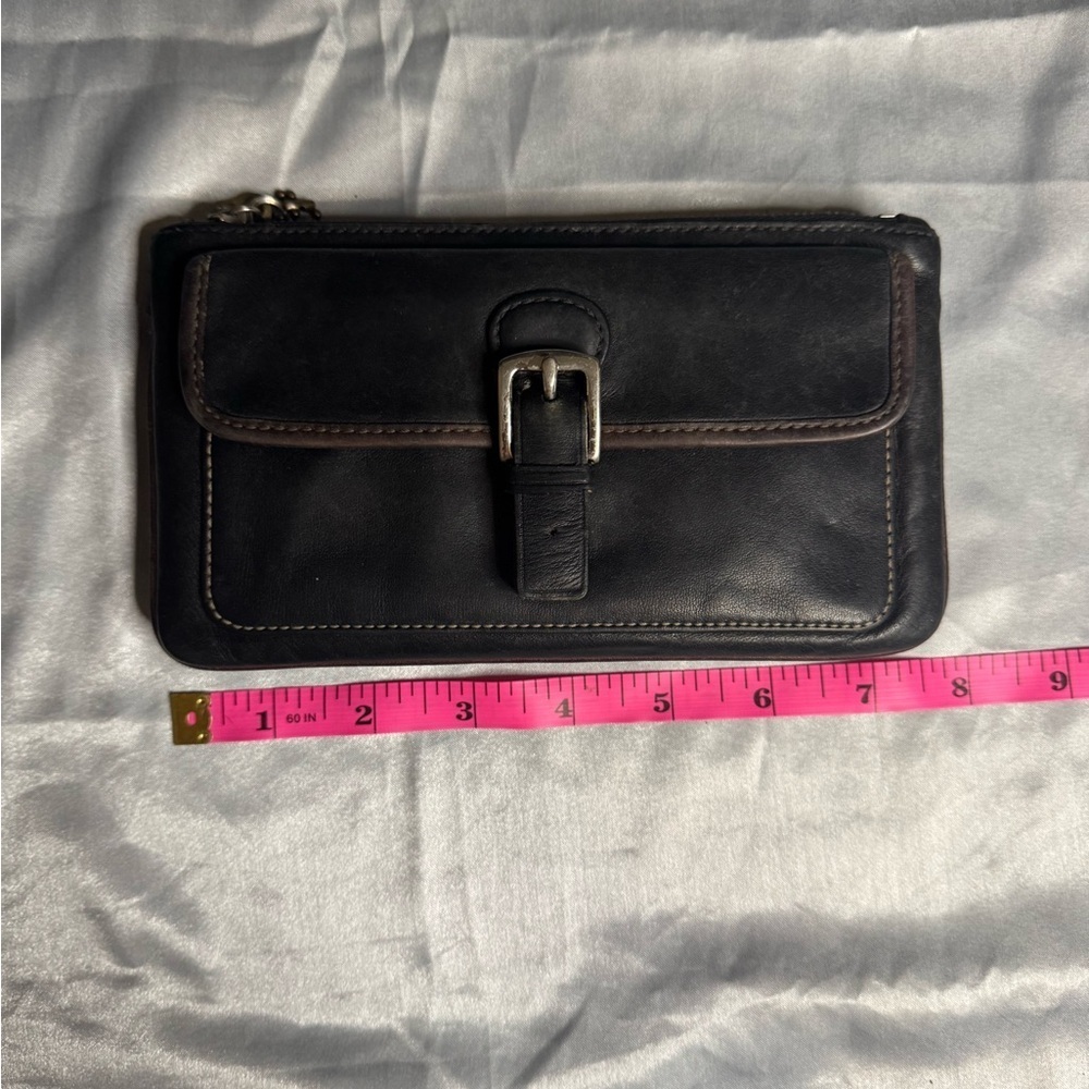 Coach Black and Brown Leather woman’s wallet. - Picture 4 of 6